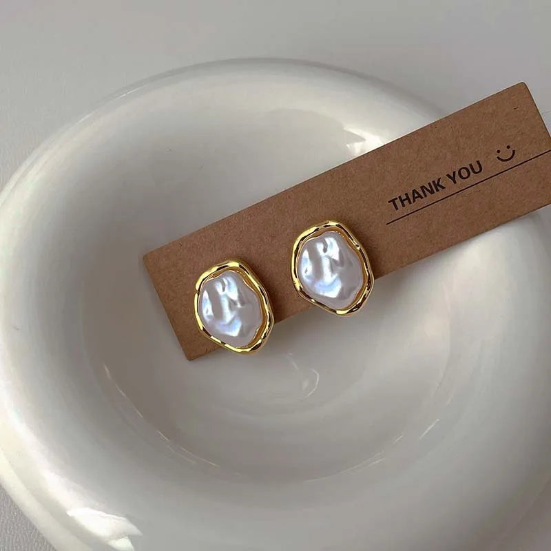Geometric Irregular Round Metal Pearl Earrings for Women 2025 Minimalist Style Personality Earrings Trendy Jewelry Gift