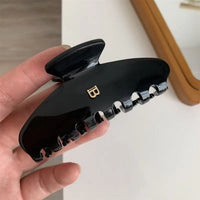 1pc black B