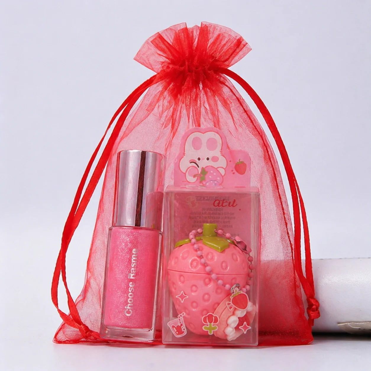 4-Color Random Sending Strawberry Lip Gloss Lipstick Moisturizing Winter Antifreeze Anti Crack Moisturizing Lasting lip balm