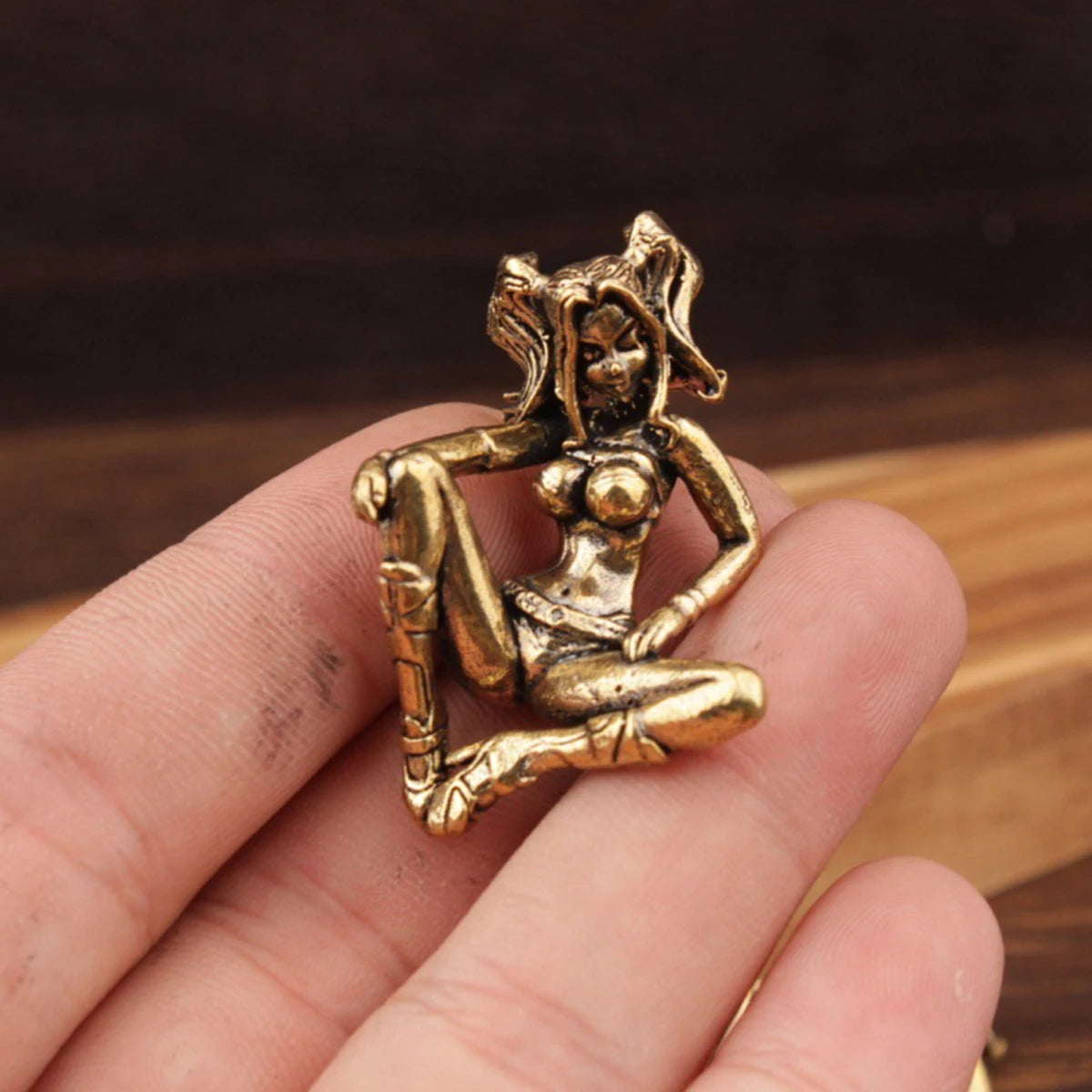 Beauty Girl Brass Knife Beads DIY Paracord Handmade Woven Lanyard Pendants Umbrella Rope Bracelet Charms DIY Accessories