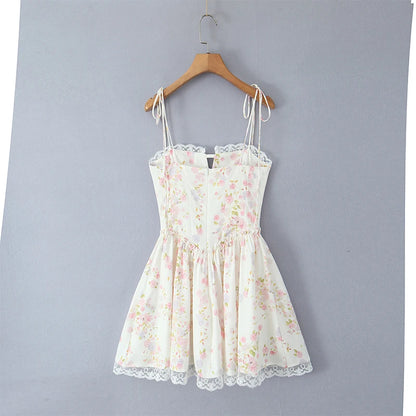 YENKYE Sexy Elegant Women Lace Patchwork Floral Print Sling Mini Dress Low Waist A-line Summer Holiday Party Dresses Pretty Robe