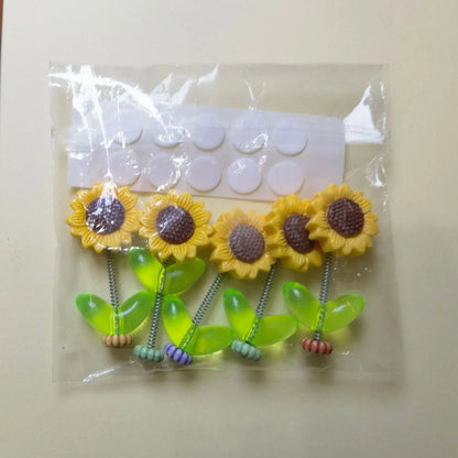 Cute Shaking Sunflower Car Decor Funny Dashboard Ornament for Car Interior Styling