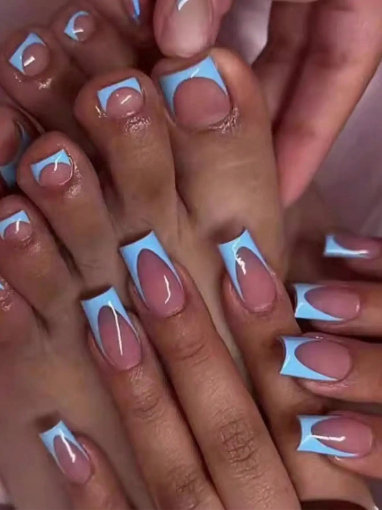 48pcs French black border hand and foot armour Glossy fake toenails fully covered with nude spring break toenails for women's na