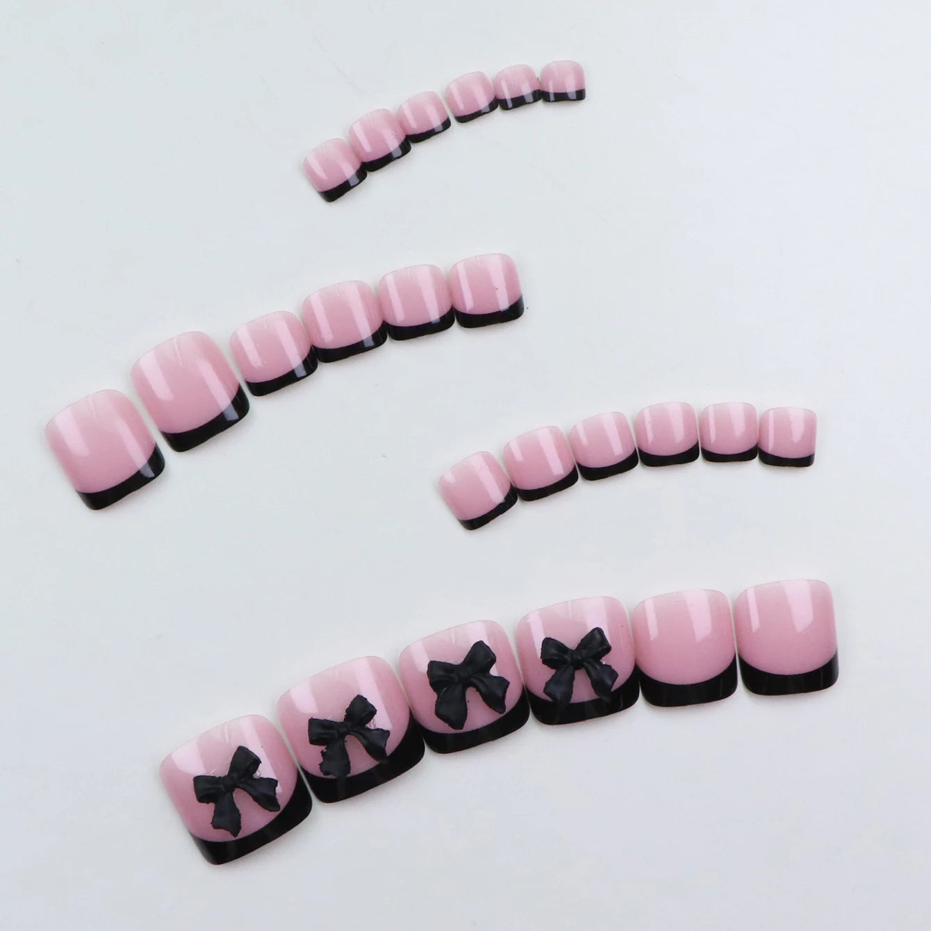 24pcs French Fake Toenails Pink Gradient Full Cover Short Square Toe Nails Foot Nails Tips for Women Girls