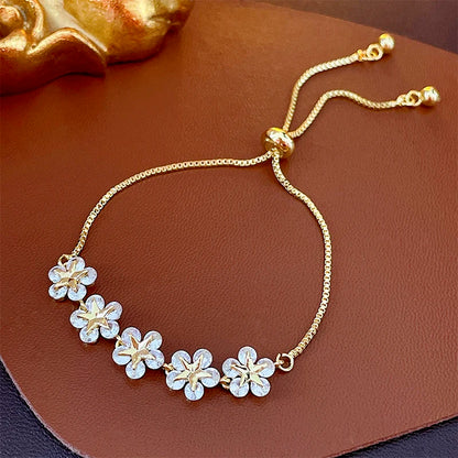 Exquisite Rhinestone Bracelet Ladies Fashion Stars Flower Charm Wristlet Bracelets Gold Color Adjustable  Wedding Jewelry  K-