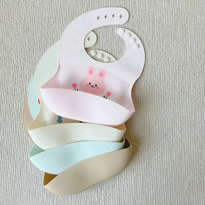 Baby Bib Waterproof Soft Silicone Scarf Cartoon Bear Cute Print Adjustable Bibs Burp Cloths Baby Feeding Aprons Kids Eating