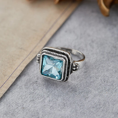 Vintage Shiny Zircon Ladies Ring Fashion Blue Zircon Jewelry Engagement Ring for Brides Wedding Ring Party Gifts