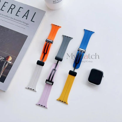 Magnetic Strap For Apple watch ultra band 49mm 45 mm Silicone Bracelet iWatch Series 7 8 se 6 5 3 44mm 45mm 40mm 41mm 42mm 38mm