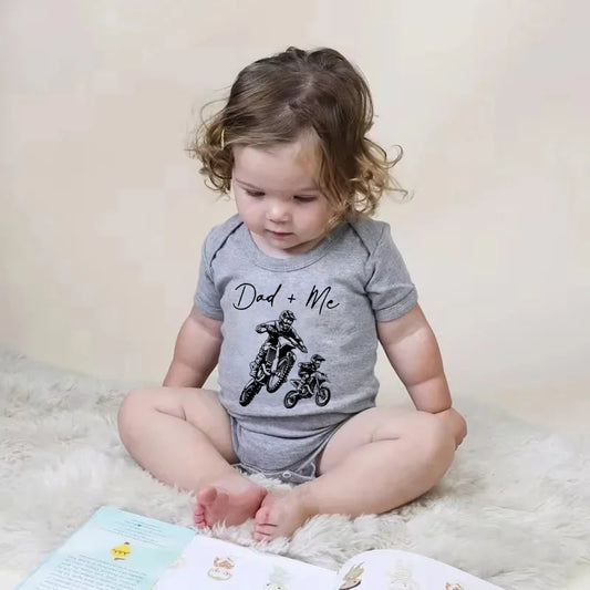 "Dad + Me" Cartoon Motorcycle Print Short Sleeve Newborn Baby Bodysuit Toddler & Infant Boy's Onesie for Summer Clothing