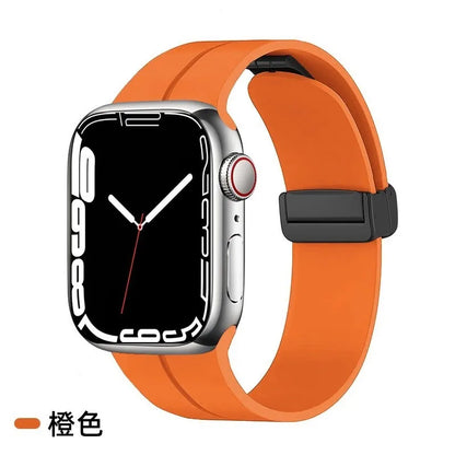 Magnetic Strap For Apple watch ultra band 49mm 45 mm Silicone Bracelet iWatch Series 7 8 se 6 5 3 44mm 45mm 40mm 41mm 42mm 38mm
