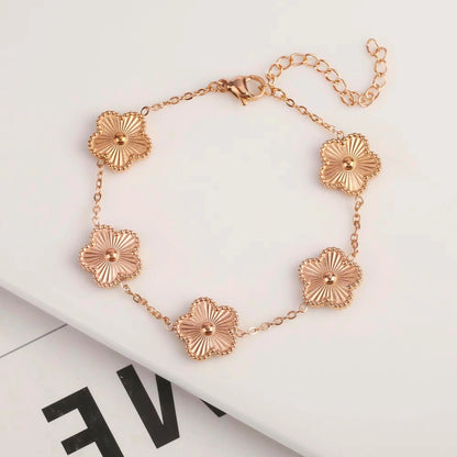 Fashion Flower Stainless Steel Bracelets For Women Trendy Gold Color Metal Bracelet Party Birthday Daily Cute Romantic Jewelry