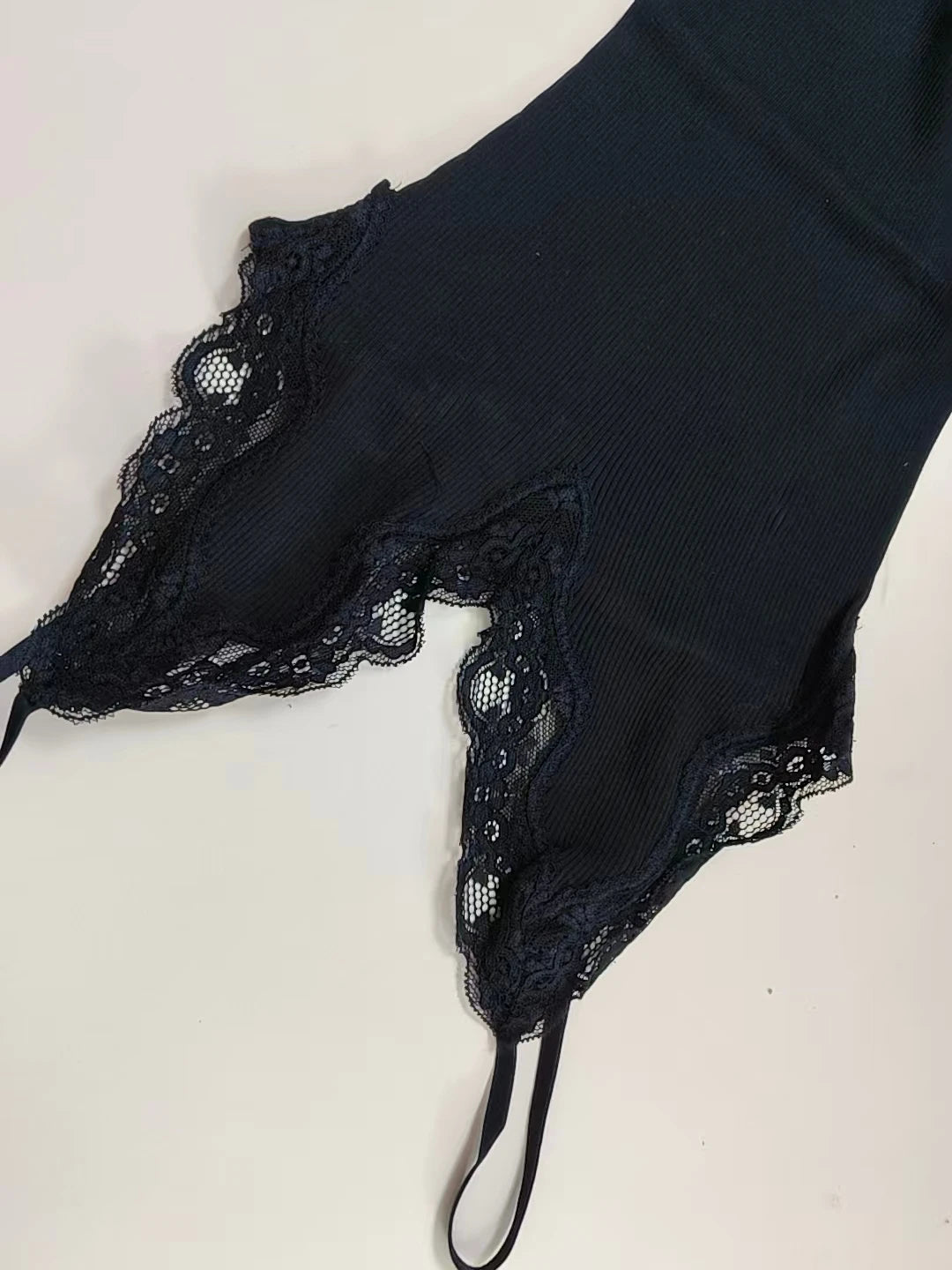 Birdtree 70% Silk 30% Cotton Lace Camisole Women Knit Tank Top Spaghetti Strap Elastic Slim Basic Sleepwear Vest Summer T35701C