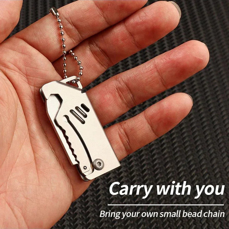 1PC Mini Folding Knife Steel Portable Camping Survival Knife Pocket Folding Knife Self-defense Keyknife Keychain Pendant