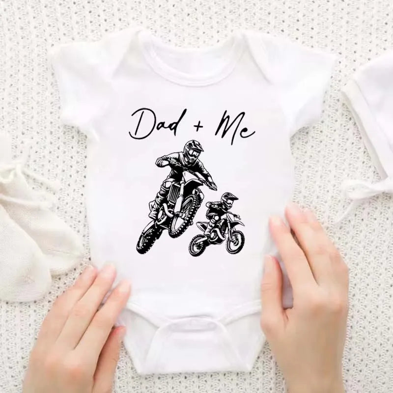 "Dad + Me" Cartoon Motorcycle Print Short Sleeve Newborn Baby Bodysuit Toddler & Infant Boy's Onesie for Summer Clothing
