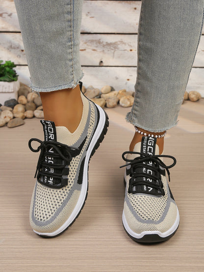 Women's shoes summer 2026 casual sneaker new style two-color single shoes, versatile, casual and fashionable work shoes