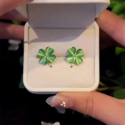 Fashionable Green Leaf Small Stud Earrings Chic Gold Color Metal Posting Earrings Tiny Daily Wear Jewelry For Women