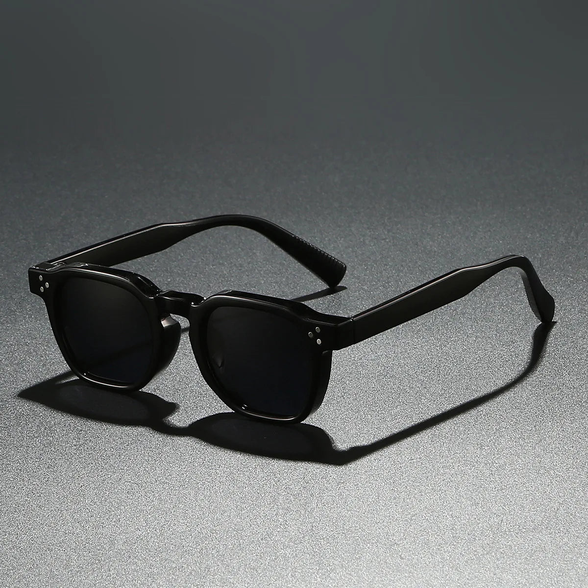 New Polarized Sunglasses Unisex Metal Core CP Square Sun Glasses Rivets Women Shades Driving Glasses