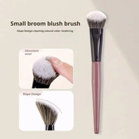 blusher brush