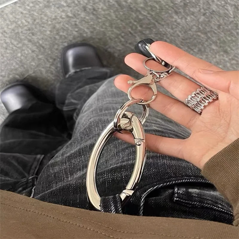 New Star Essential Icon Carabiner Keychain Blackout Women Men High Quality Oval Solid Belt Buckle Unisex Couple Sliver Key Ring