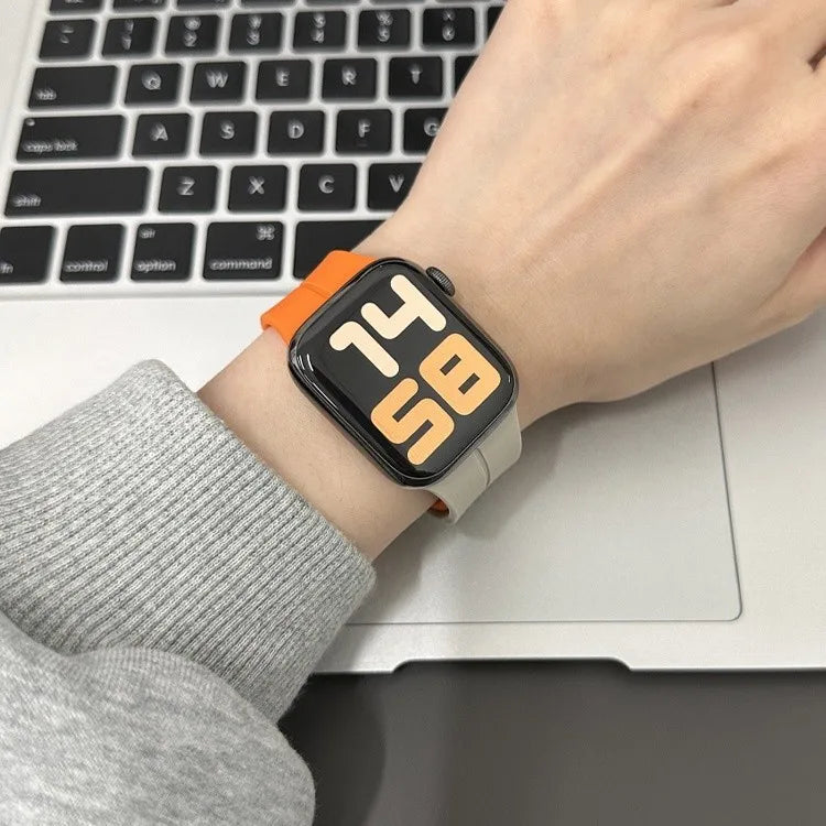 Magnetic Strap For Apple watch ultra band 49mm 45 mm Silicone Bracelet iWatch Series 7 8 se 6 5 3 44mm 45mm 40mm 41mm 42mm 38mm
