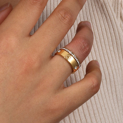 Yupsk French Inlaid Crystal Four-leaf Flower Stainless Steel Rings Set For Women 18K-Gold-plated Waterproof Not Fading Rings