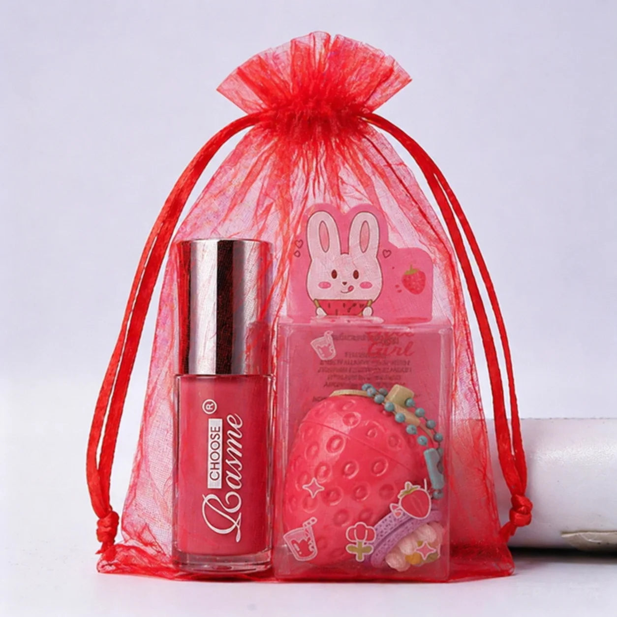 4-Color Random Sending Strawberry Lip Gloss Lipstick Moisturizing Winter Antifreeze Anti Crack Moisturizing Lasting lip balm