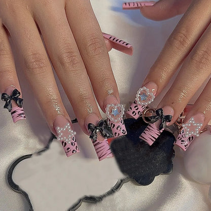 24PCS/1BOX Black French Wearing Sweet and Cool Nail Patch Glitter Love Stars in Europe and America Dark Department Fake Nail