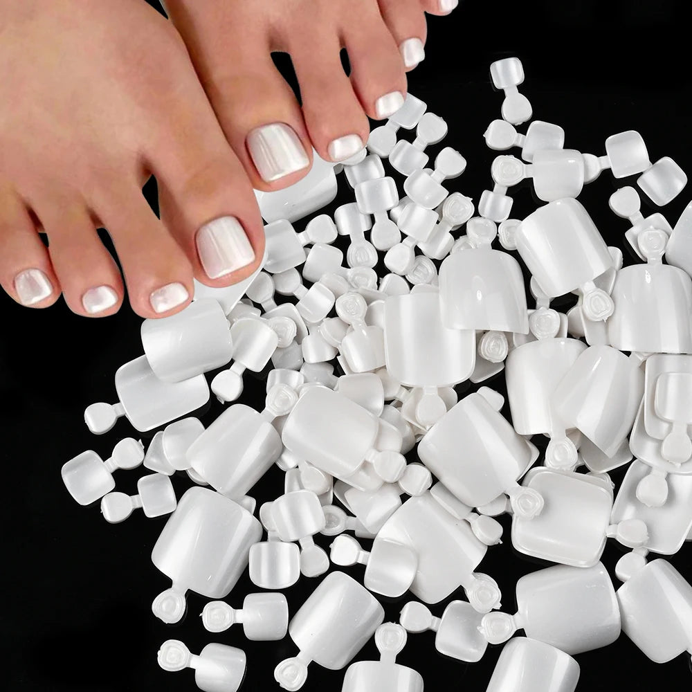 120Pcs Glossy Black Press On Toenails Short Square Full Cover Fake Toenail Tips for Summer Women False Foot Nail Tip Extension &