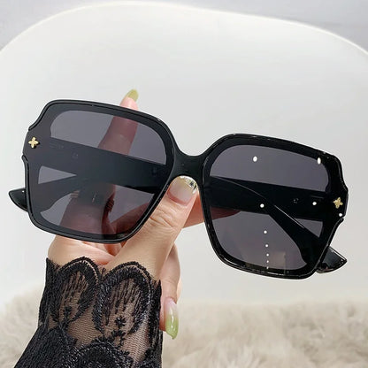 Fashion Square Frame Sunglasses for Women Luxury UV Protection Large Frame All-Match DS-8052-1
