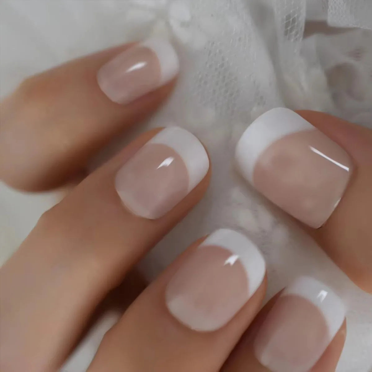 24 pieces of new French-style press-on nails (fashionable fake nail stickers), paired with 1 piece of jelly glue and 1 nail file